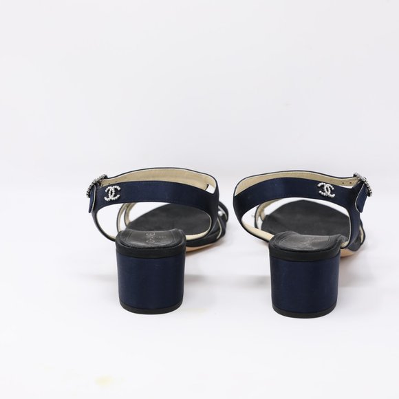 CHANEL MINI HEEL PEARL SANDALS - Picture 3 of 3